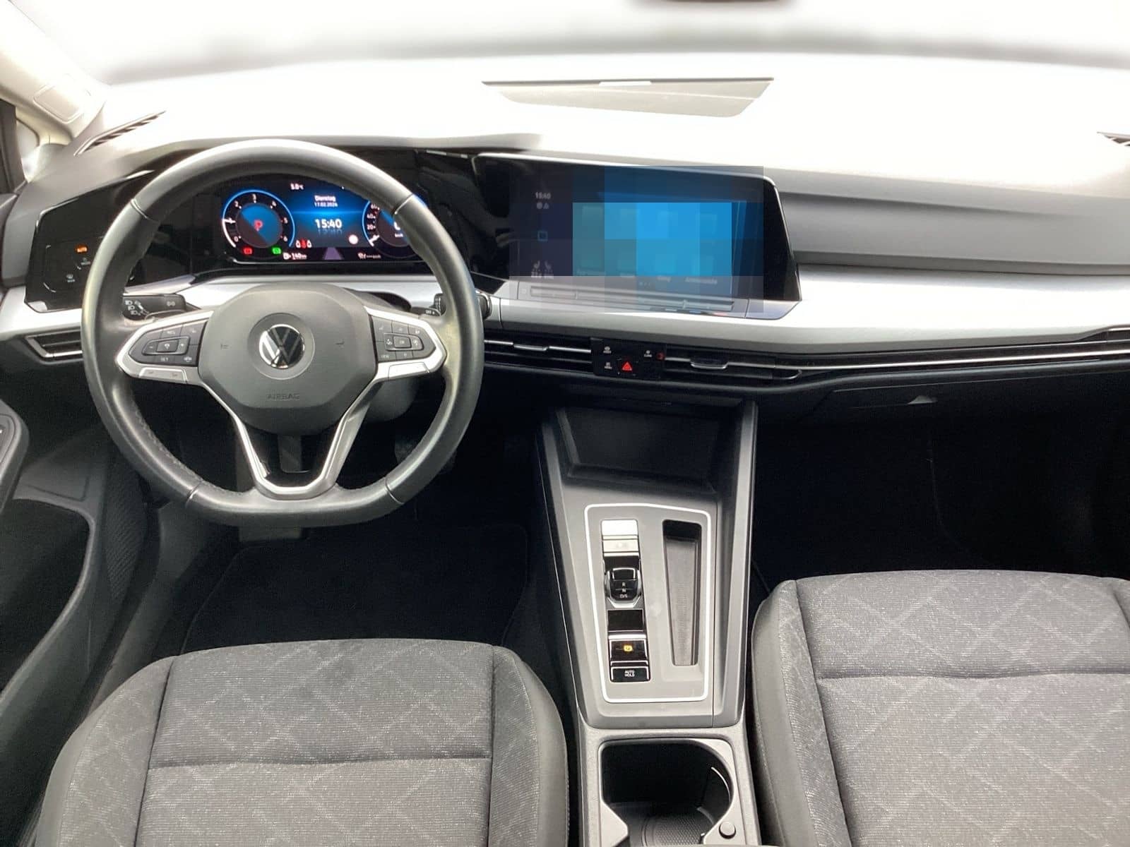 Volkswagen Golf VIII Variant 2.0 TDI DSG LIFE +AHK +LED +AC foto 10