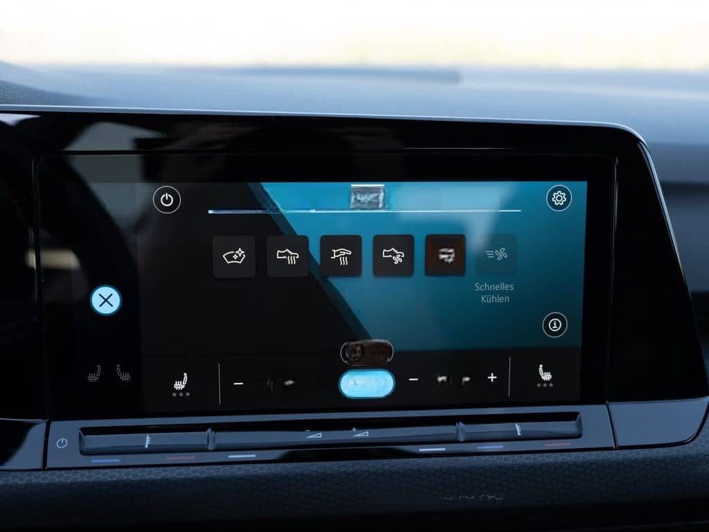 Volkswagen Golf VIII GTE 1.4 TSI eHybrid LED STANDHZ NAVI foto 16