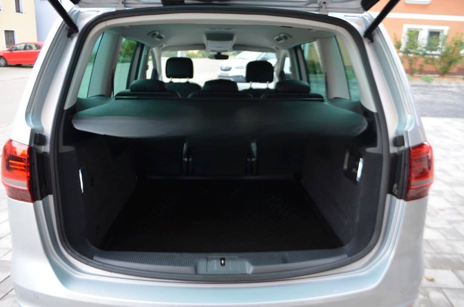 Volkswagen Sharan 1,4 DSG/ 1.Hd/AHK/Leder/Xenon/Kamera foto 14