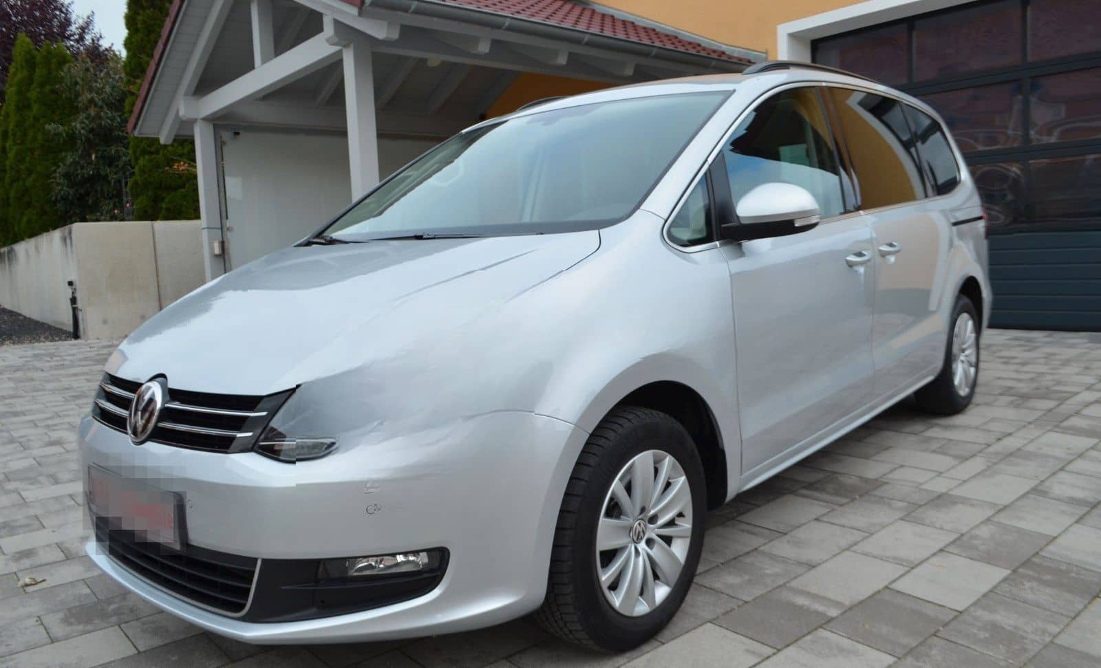 Volkswagen Sharan 1,4 DSG/ 1.Hd/AHK/Leder/Xenon/Kamera foto 4