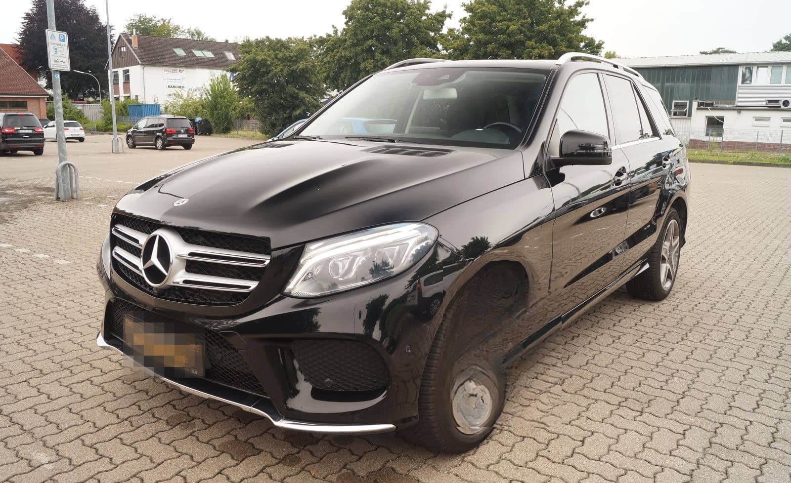 Mercedes-Benz GLE 350 3,0d 4Matic AMG Rückfahrk. LED AHK 84tKm foto 1