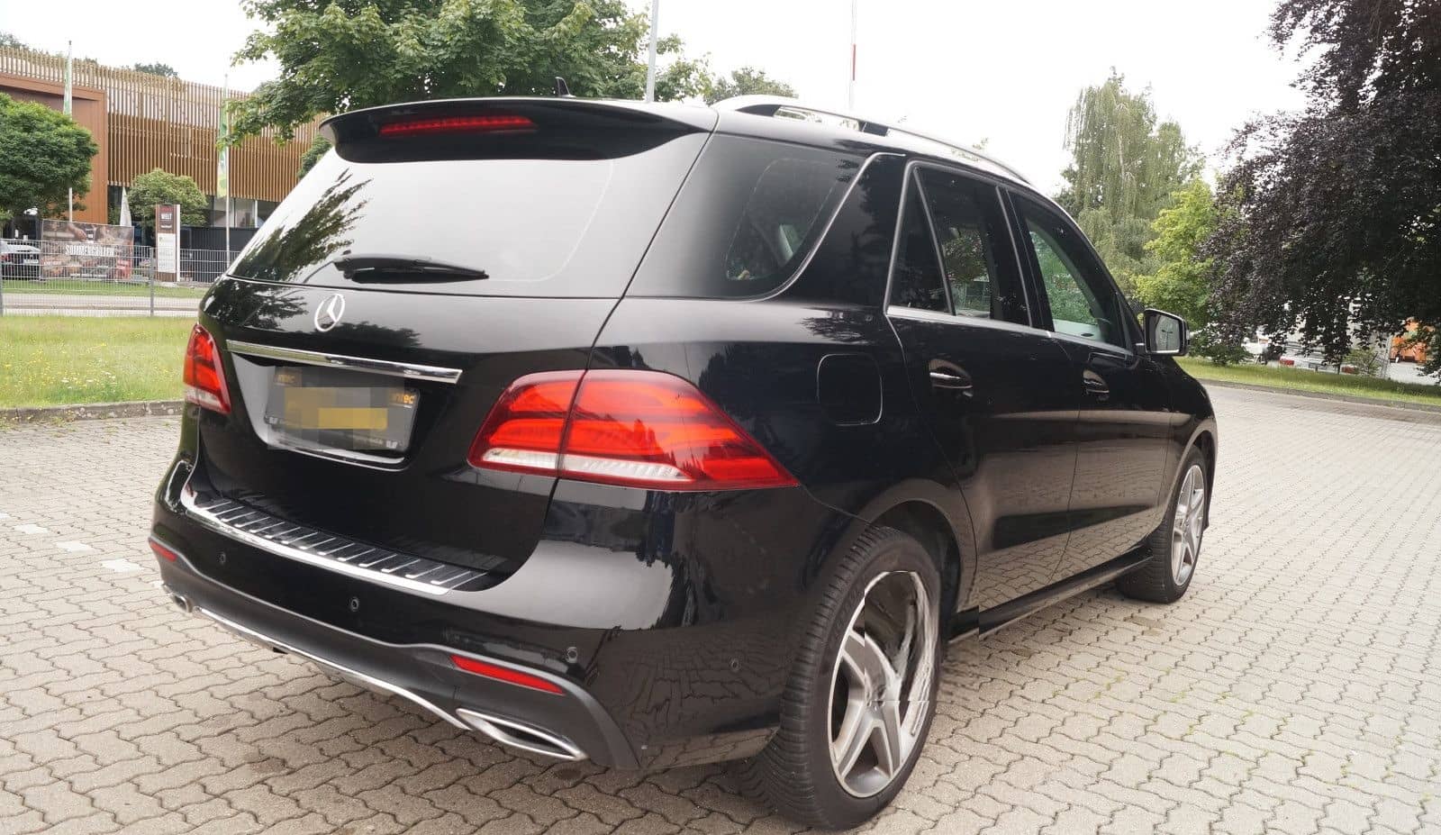Mercedes-Benz GLE 350 3,0d 4Matic AMG Rückfahrk. LED AHK 84tKm foto 5