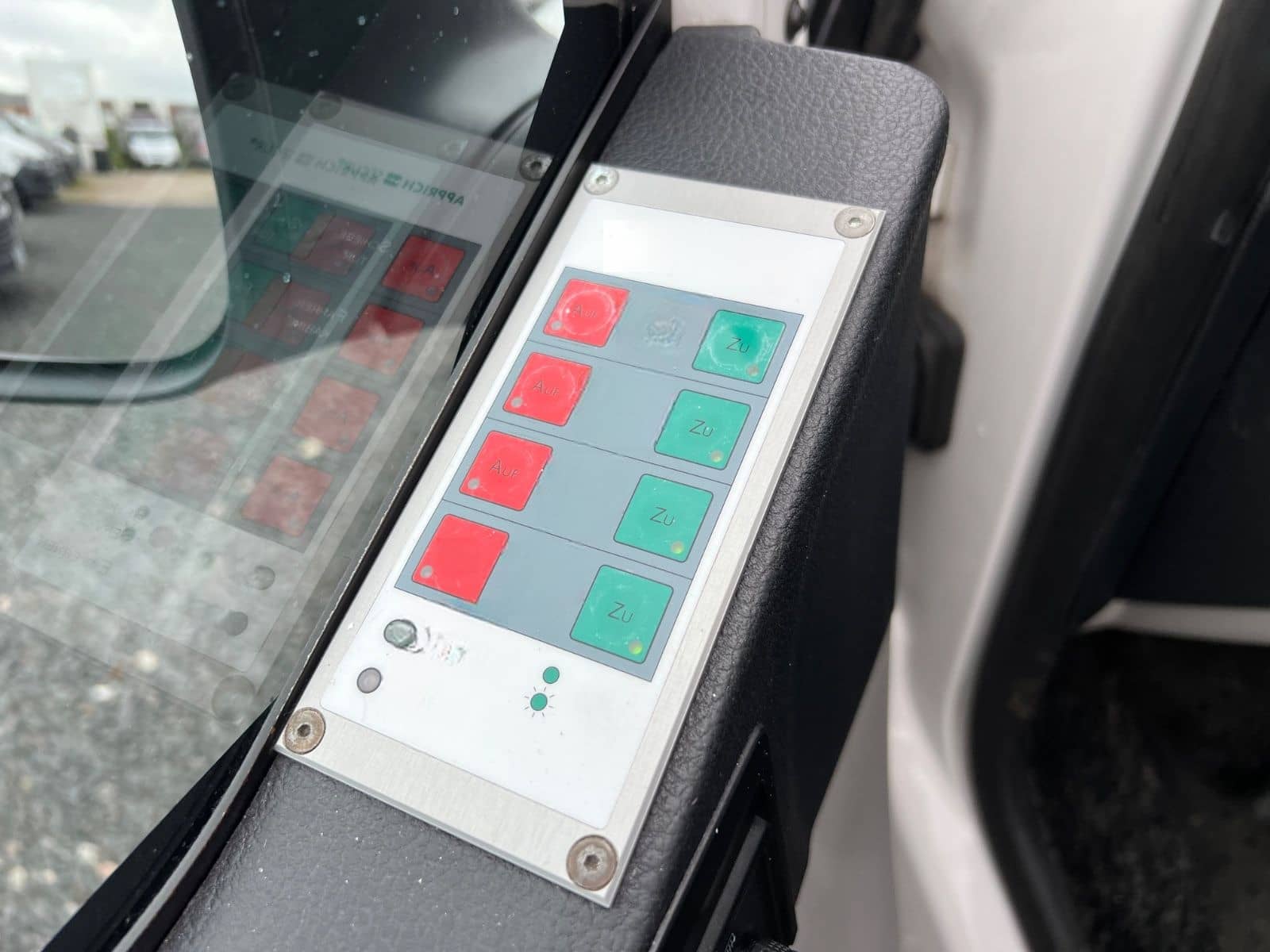 Volkswagen T6 Lang*GELDTRANSPORTER*GEPANZERT*ARMORED*140PS* foto 13