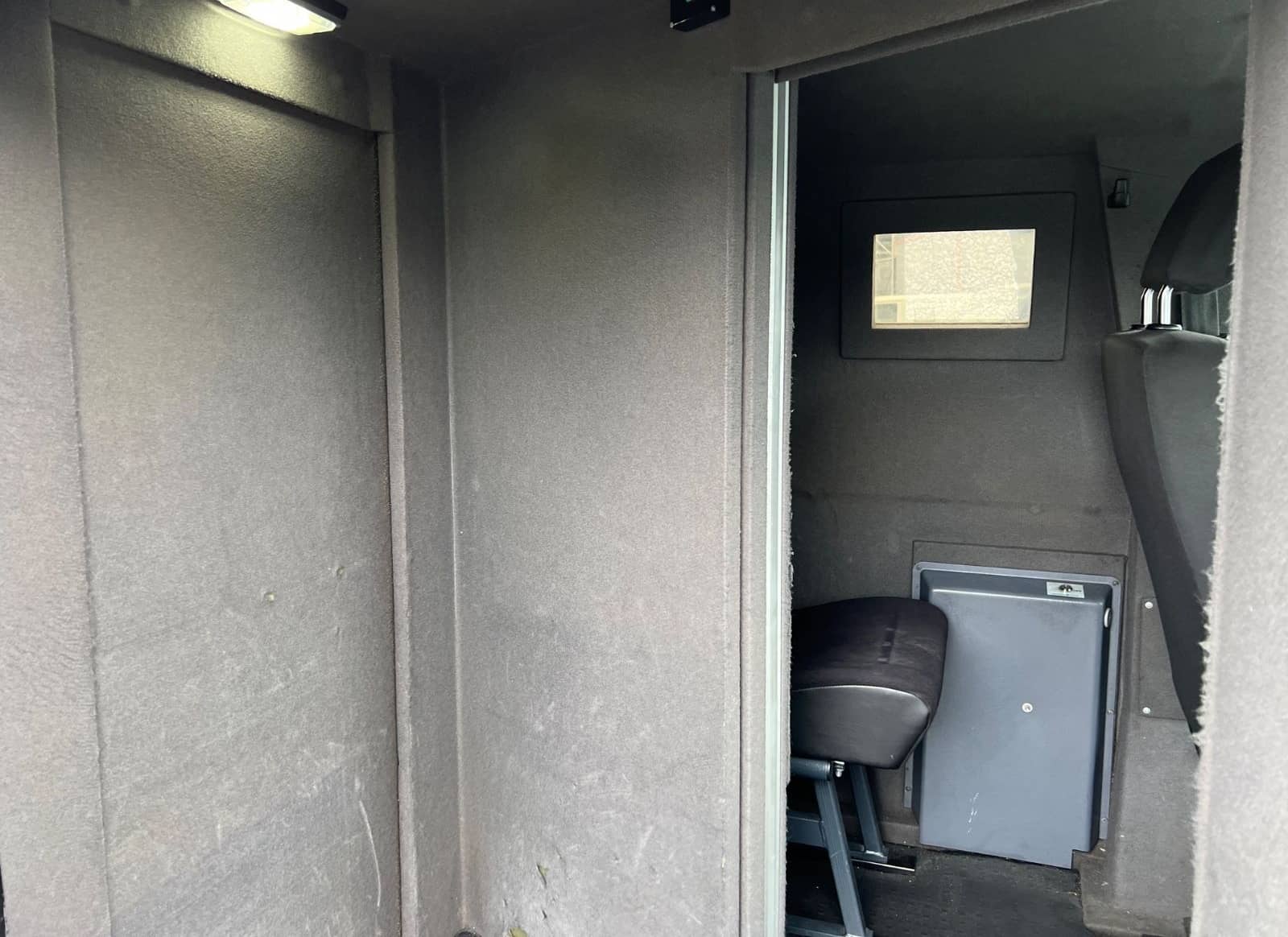 Volkswagen T6 Lang*GELDTRANSPORTER*GEPANZERT*ARMORED*140PS* foto 17