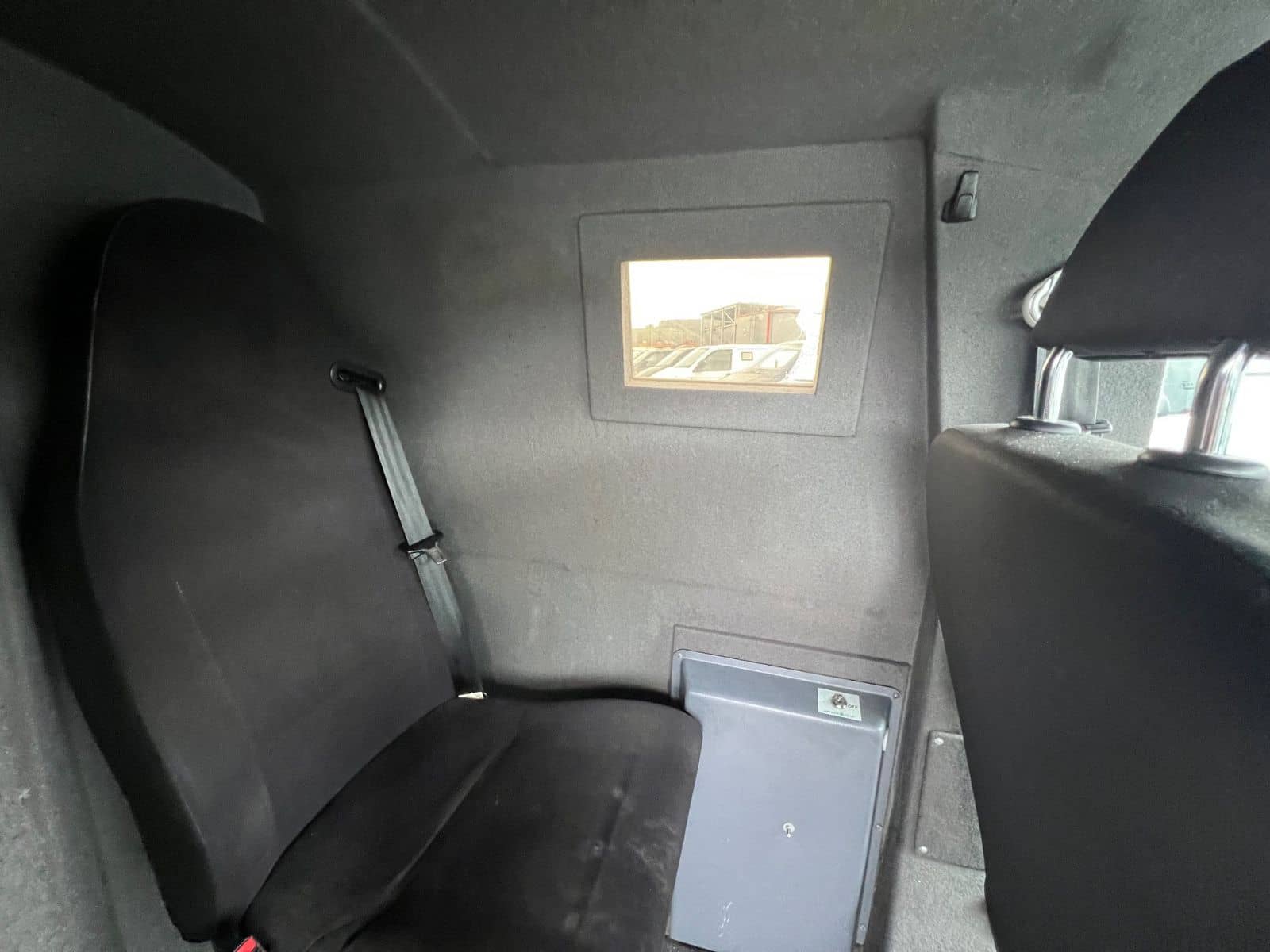 Volkswagen T6 Lang*GELDTRANSPORTER*GEPANZERT*ARMORED*140PS* foto 21