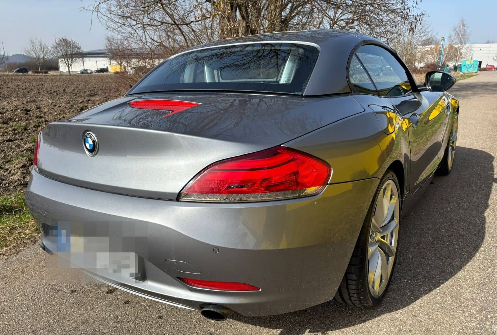 BMW Z4 sDrive35i foto 2