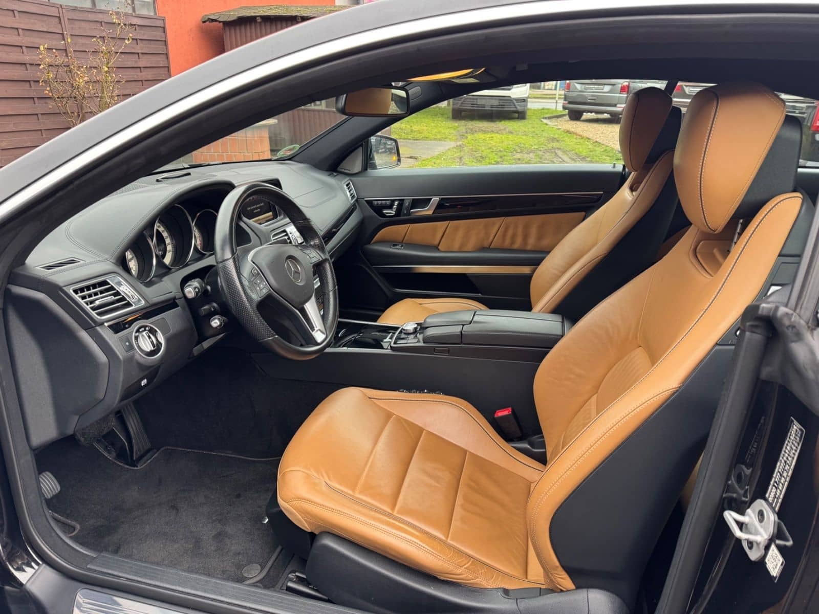 Mercedes-Benz E 350 Coupe 4Matic LEDER 360° ILS H/K MEMORY foto 6