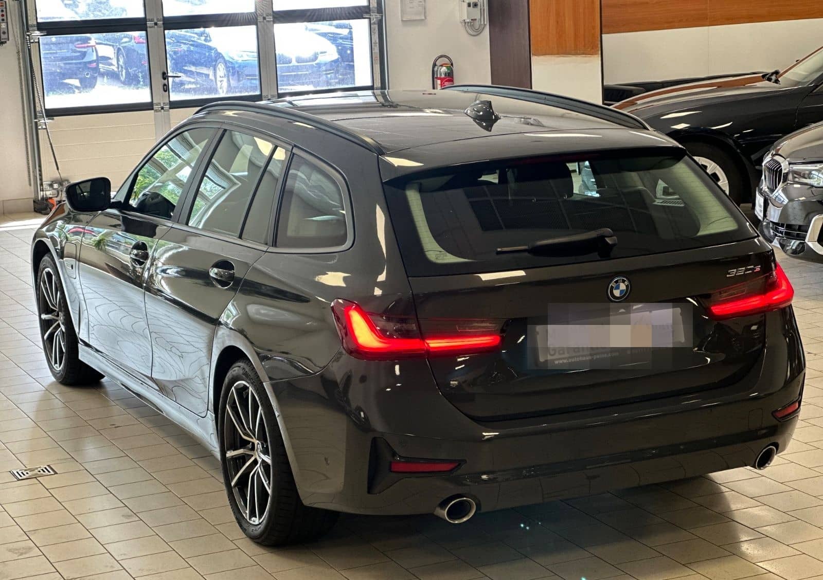 BMW 320e Advantage SAG/Navi/ParkAss/Tempomat/Hi-Fi foto 2
