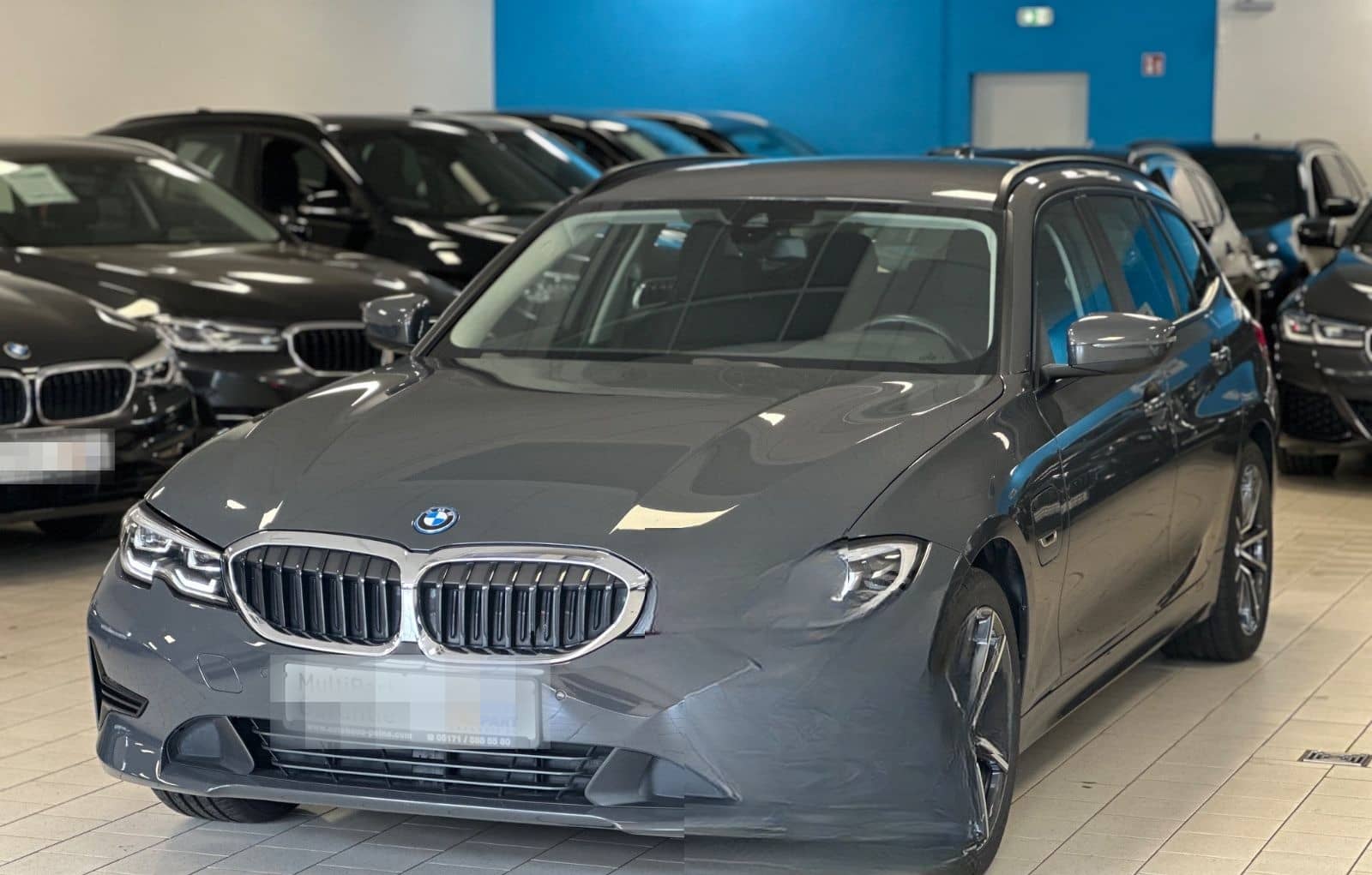 BMW 320e Advantage SAG/Navi/ParkAss/Tempomat/Hi-Fi foto 6