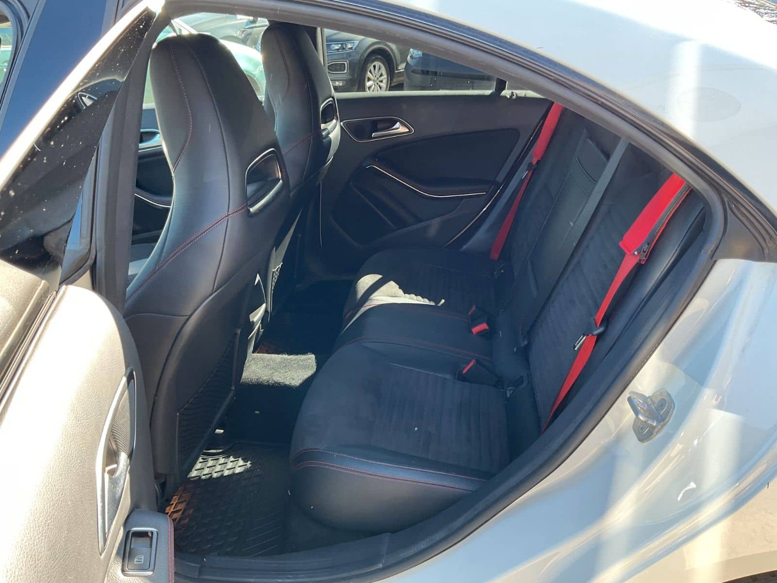 Mercedes-Benz CLA 250 AMG PAKET Navi Kamera PDC SHZ LED foto 10