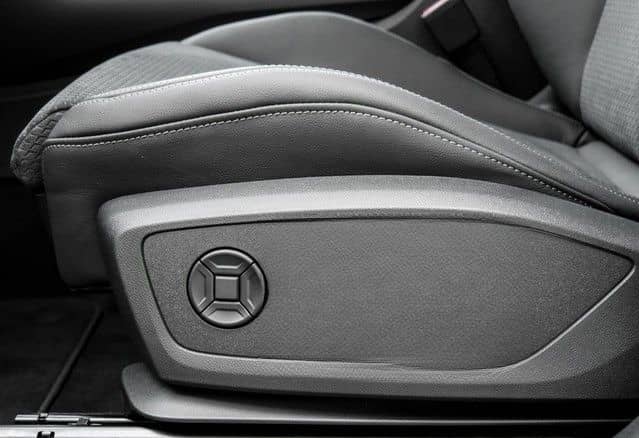 Audi Q3 Sportback 35 S LINE BLACKPAK CAM LM19 EKLAPPE foto 15