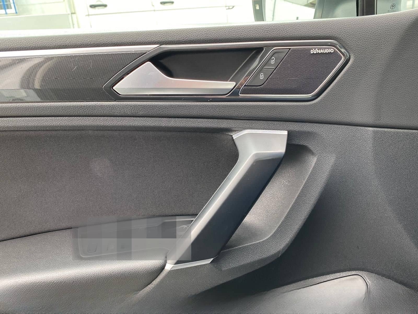 Volkswagen Tiguan Highline 4Motion LED AHK Pano Navi Dynaud foto 23