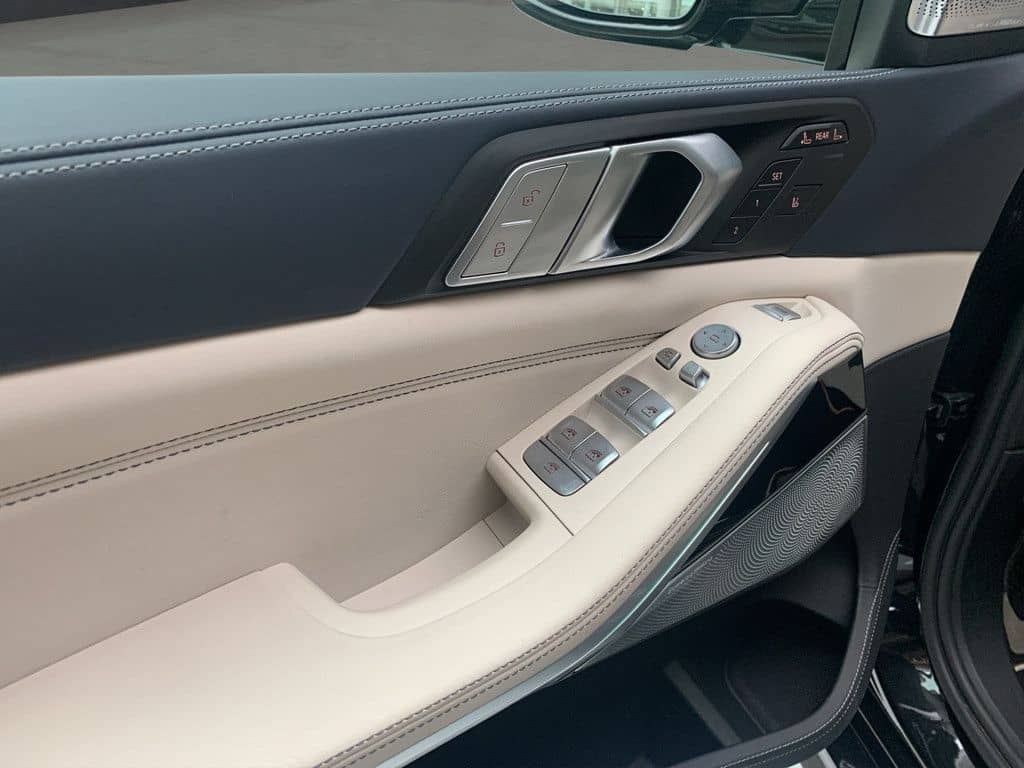 BMW X7 M50i xDrive LASER NAVI HUD PANO STANDH 360° foto 17