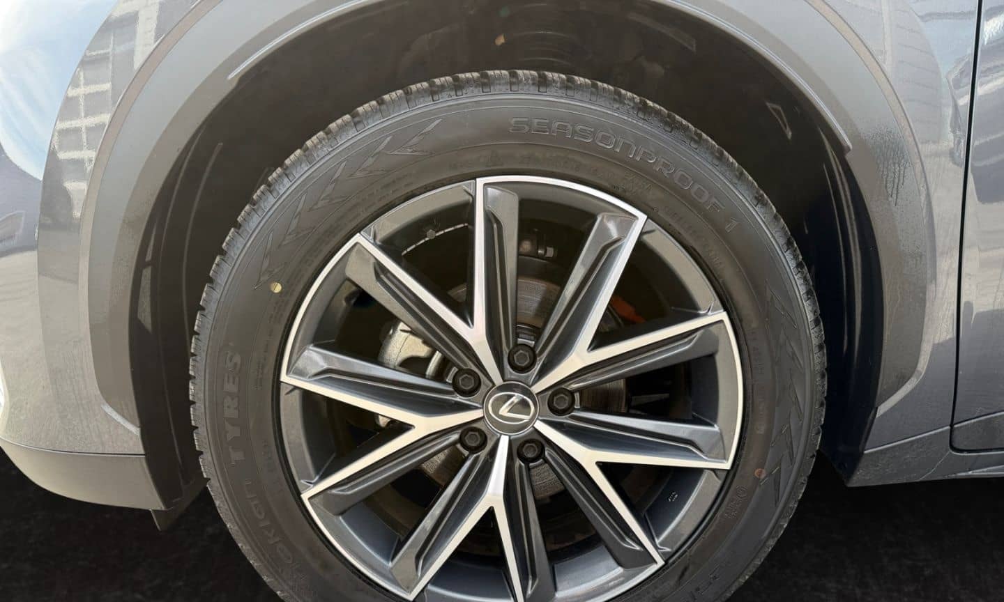 Lexus LBX FWD Emotion *LED*ACC*CarPlay*CAM*el. Heck*SH foto 22