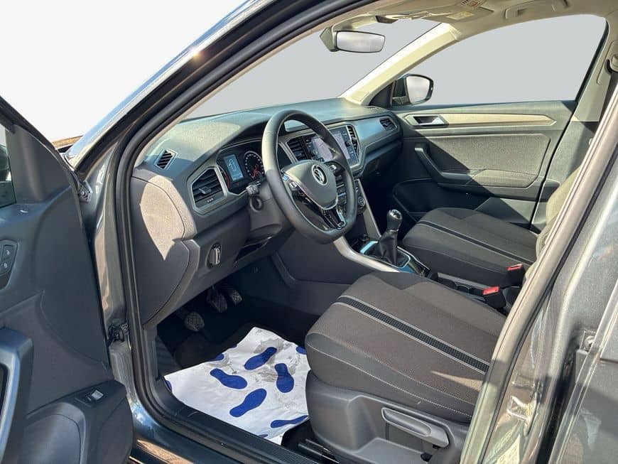 Volkswagen T-Roc Style 1.5 TSI Pano Kamera Navi foto 9