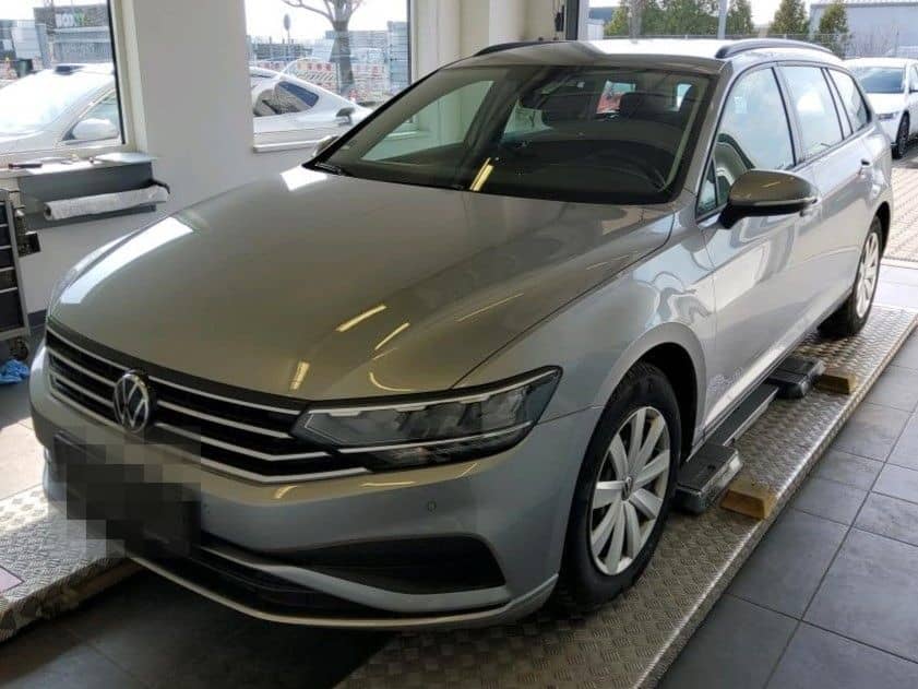 Volkswagen Passat Variant 1.5 TSI RFK*LED*Navi*DAB*SHZ foto 2