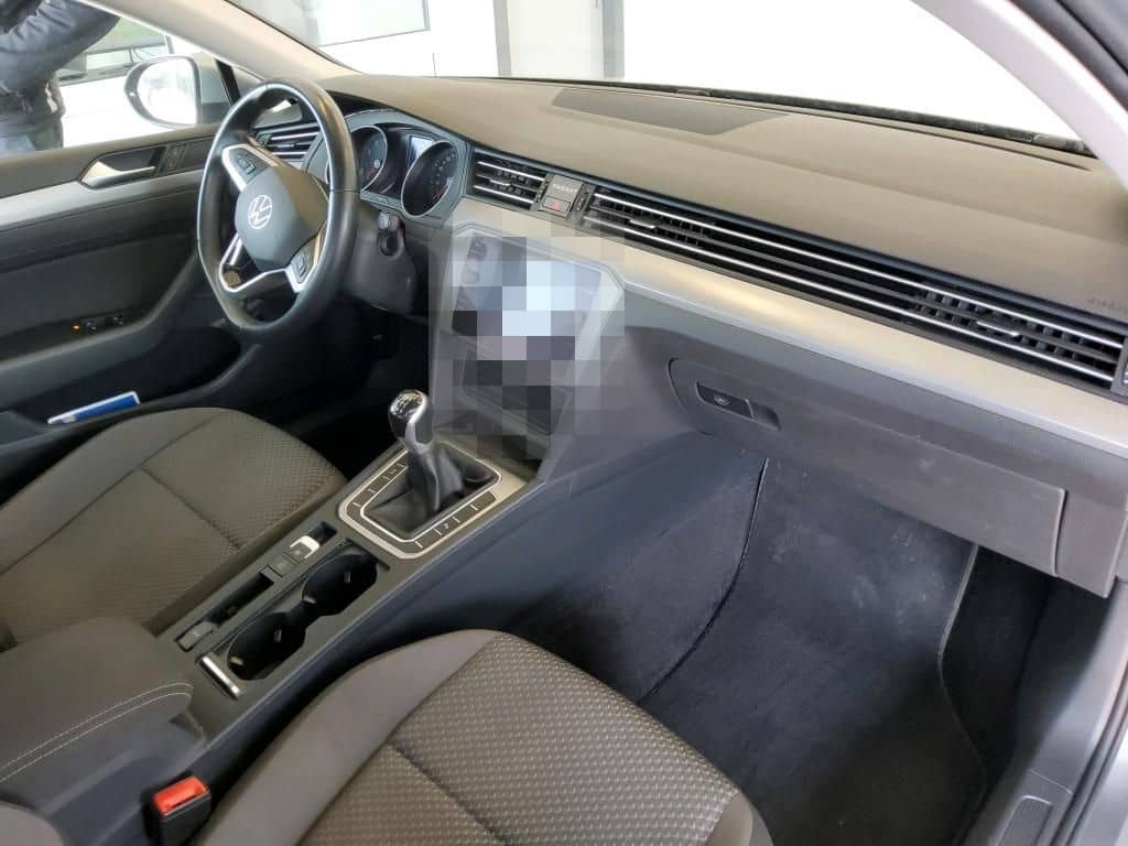 Volkswagen Passat Variant 1.5 TSI RFK*LED*Navi*DAB*SHZ foto 6