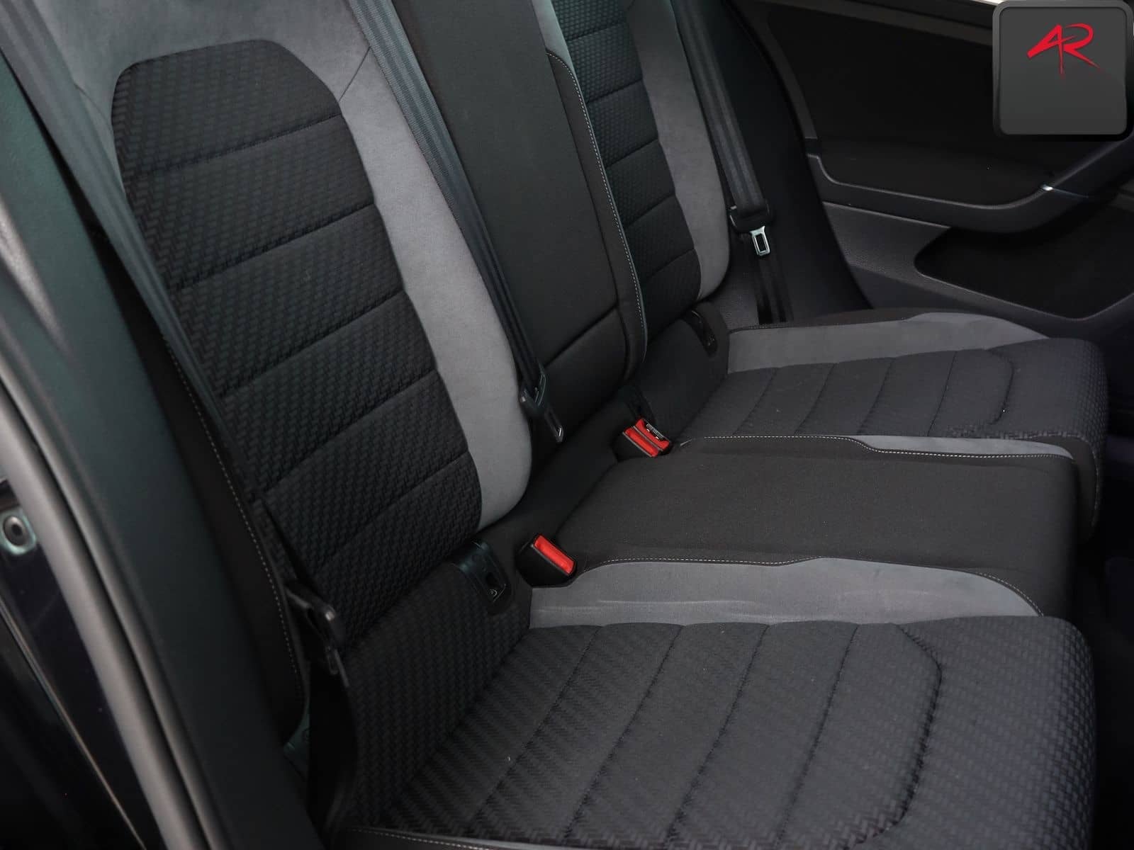 Volkswagen Golf VII 1.5 TSI R LINE PANORAMA,1.HAND,AMBIENTE foto 12