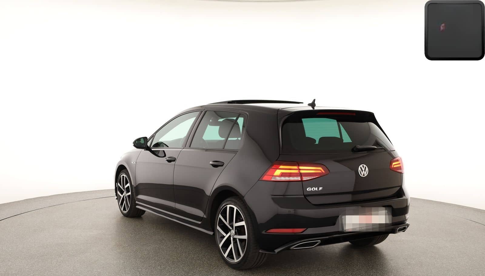 Volkswagen Golf VII 1.5 TSI R LINE PANORAMA,1.HAND,AMBIENTE foto 3
