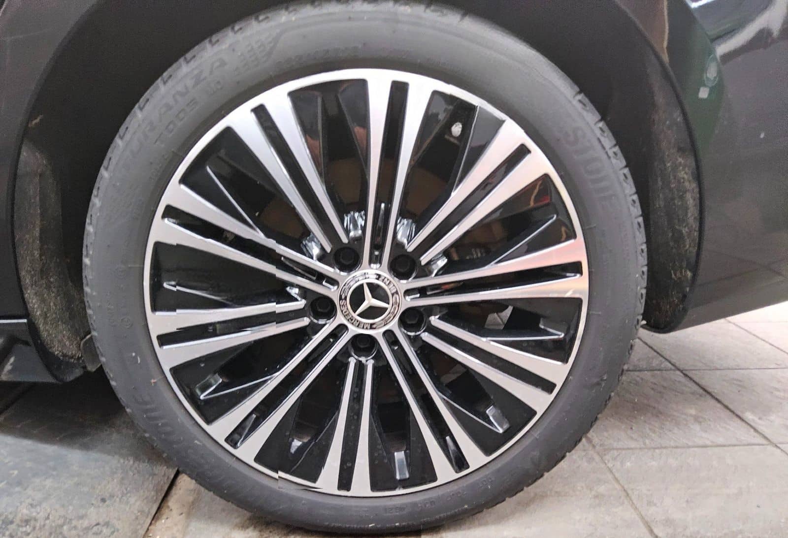 Mercedes-Benz CLA 250 Shooting Brake e Progressive Navi MB-LED foto 11