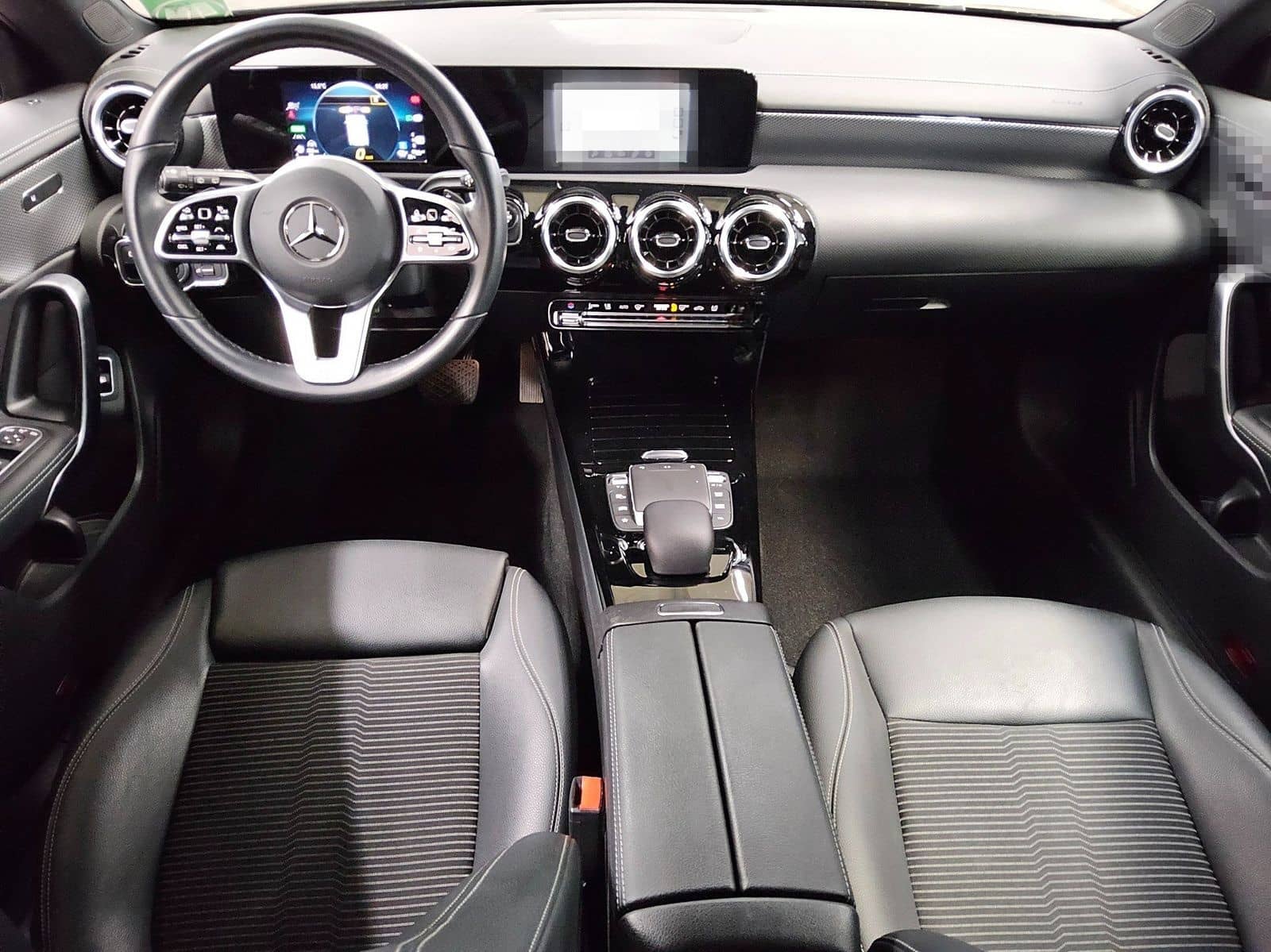 Mercedes-Benz CLA 250 Shooting Brake e Progressive Navi MB-LED foto 5