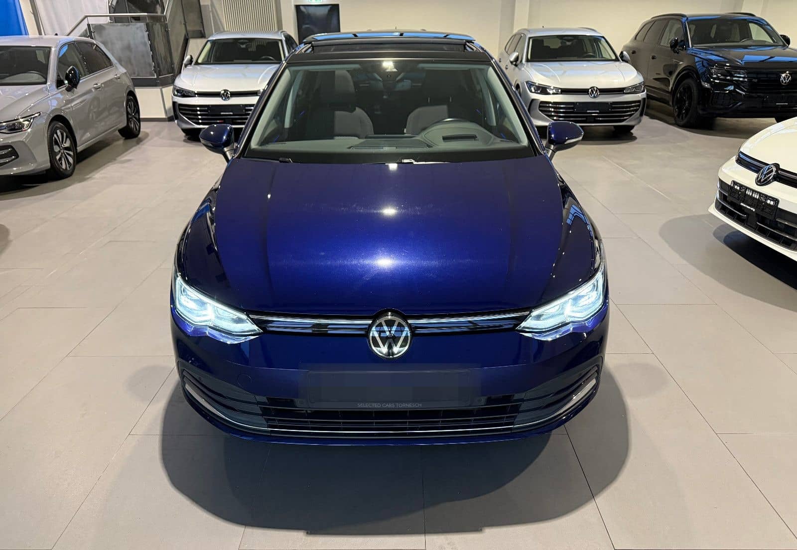 Volkswagen Golf VIII 2.0 TDI DSG AID/HUD/MATRIX/PANO/AHK foto 2