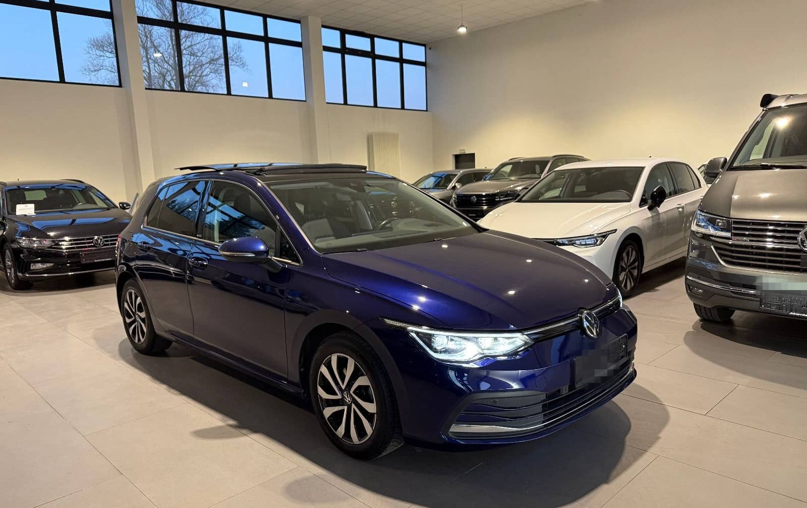 Volkswagen Golf VIII 2.0 TDI DSG AID/HUD/MATRIX/PANO/AHK foto 3