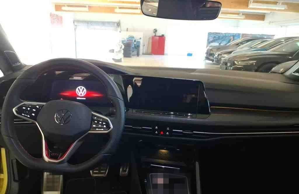 Volkswagen Golf GTI Clubsport Black Style 2.0TSI 300,-ohne foto 5