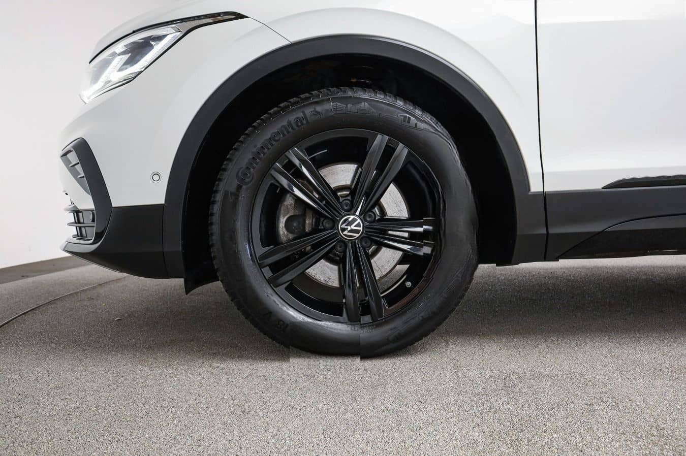 Volkswagen Tiguan 2.0 TDI 4M URBAN SPORT, MATRIX, PANO, AHK foto 8