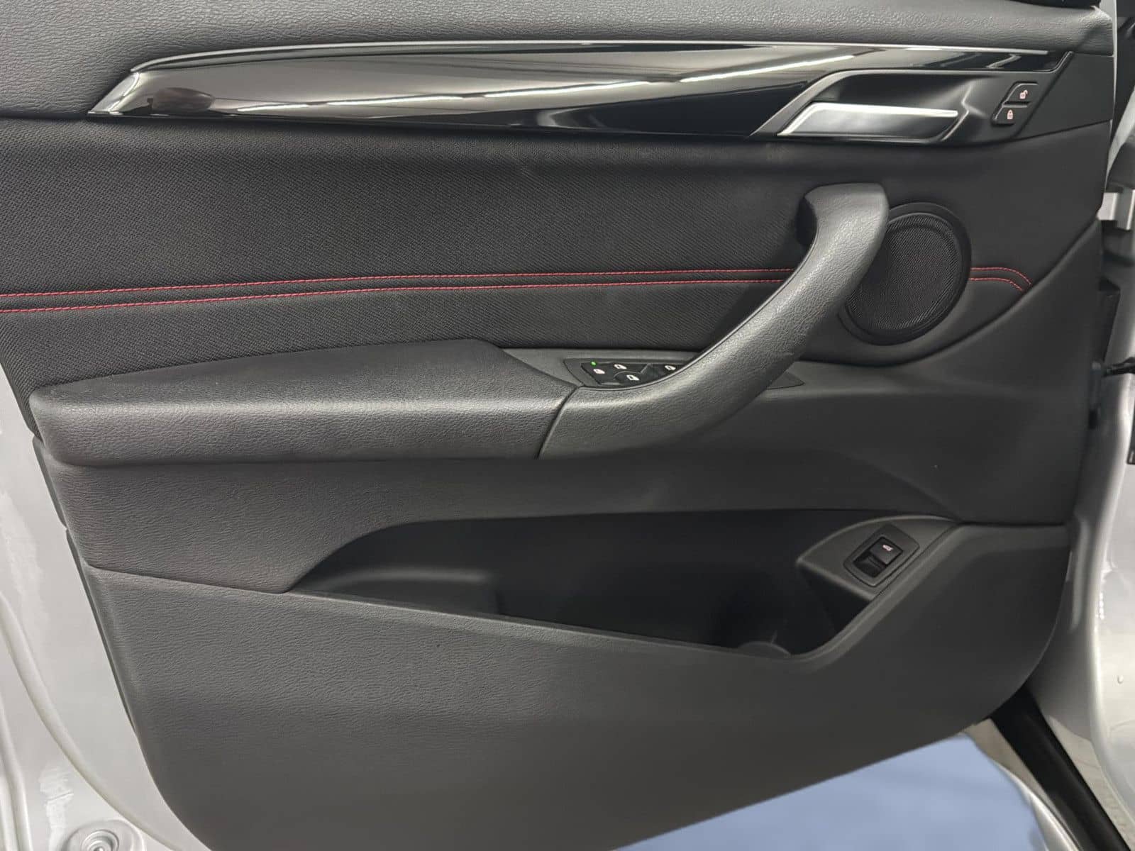 BMW X1 sDrive 20 i Sport Line/ unfallfrei/ AHK foto 19