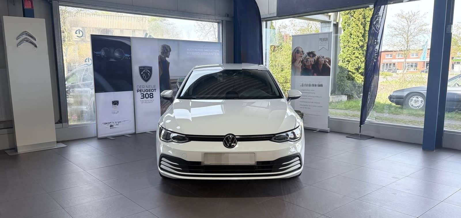 Volkswagen Golf Life 1.5 eTSI CarPlay/ACC/LED/Voll-Assisten foto 2