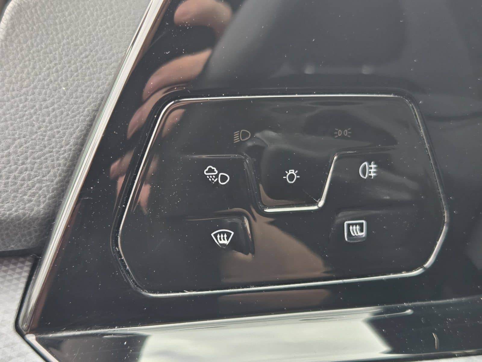 Volkswagen VIII 1.5 eTSI Active*AHK*IQ-LIGHT*IQ-DRIVE-PKT** foto 17