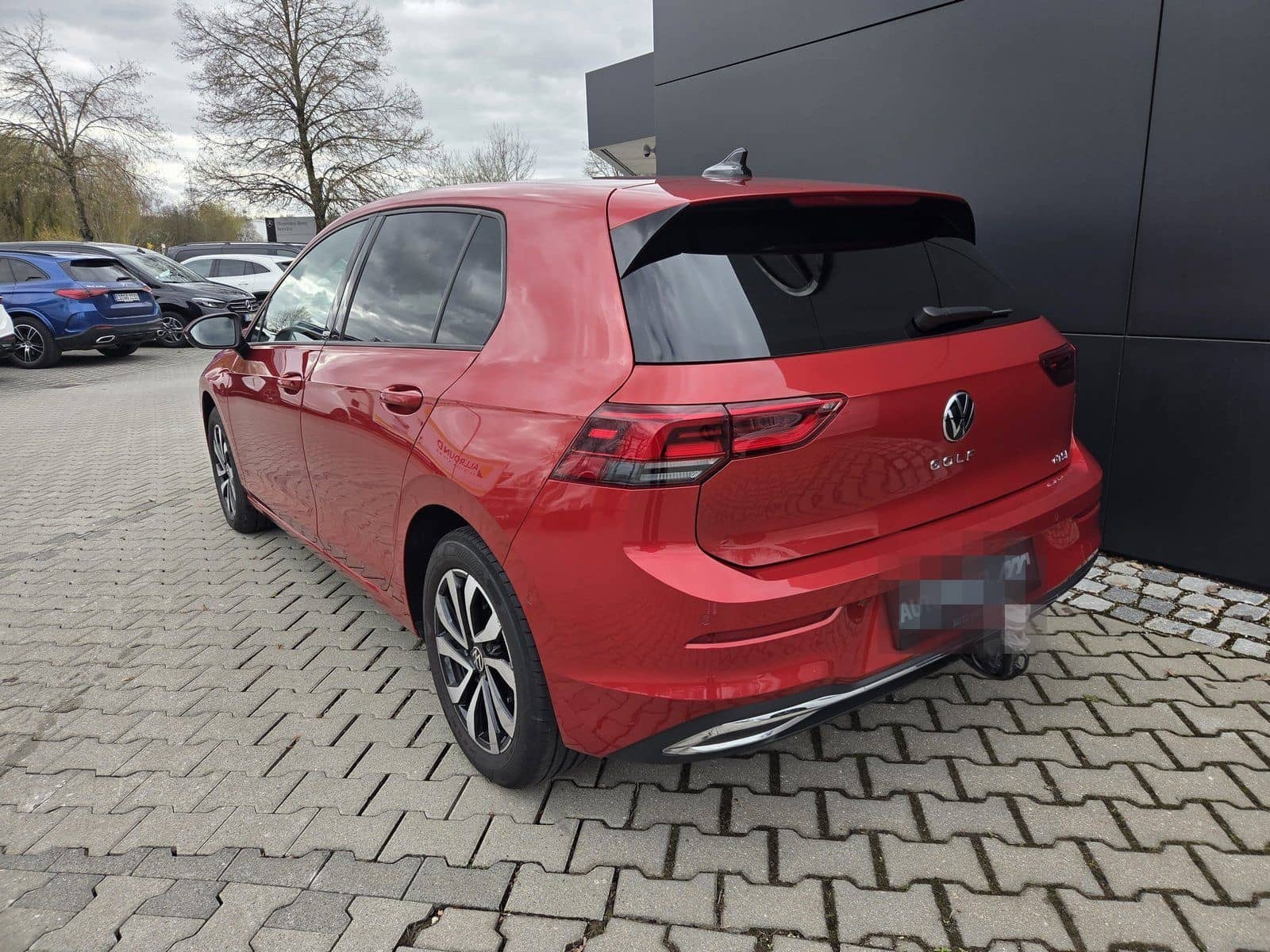 Volkswagen VIII 1.5 eTSI Active*AHK*IQ-LIGHT*IQ-DRIVE-PKT** foto 3