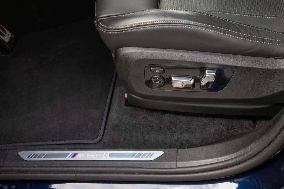 BMW X7 M60i xDrive HeadUp SkyLounge B&W AHK 6Sitzer foto 12