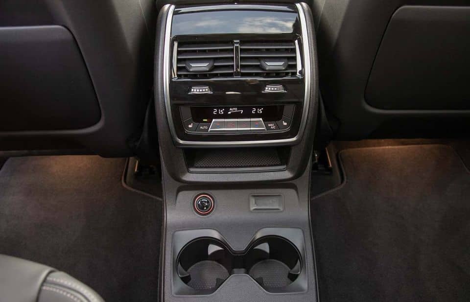 BMW X7 M60i xDrive HeadUp SkyLounge B&W AHK 6Sitzer foto 14