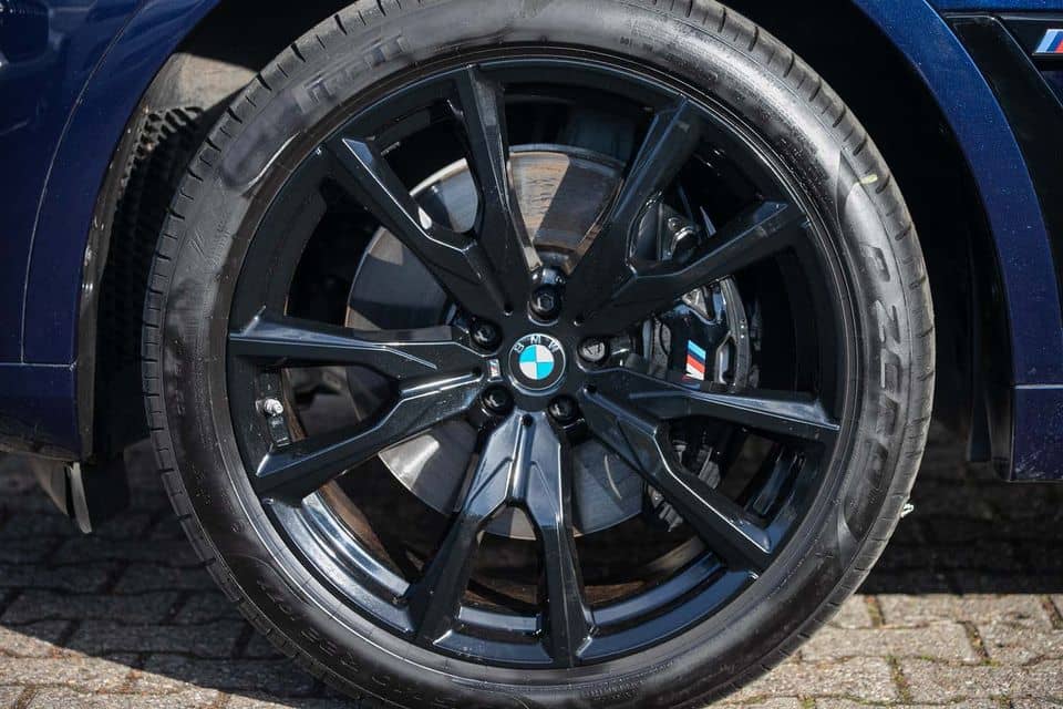 BMW X7 M60i xDrive HeadUp SkyLounge B&W AHK 6Sitzer foto 5