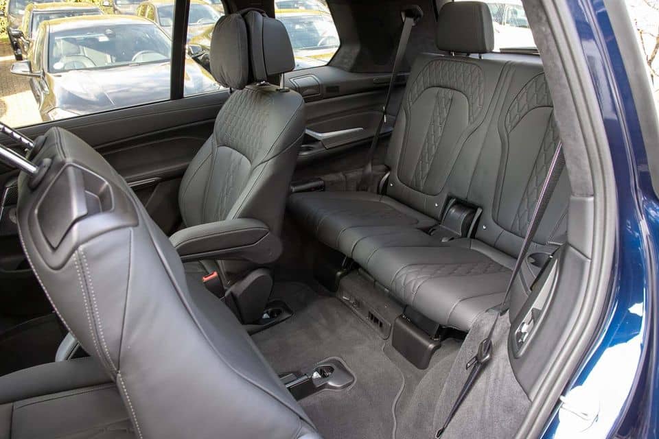 BMW X7 M60i xDrive HeadUp SkyLounge B&W AHK 6Sitzer foto 8