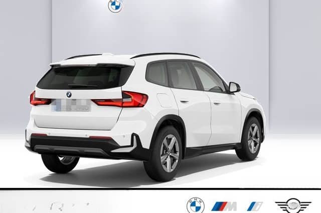 BMW X1 sDrive20i Autom Navi HeadUp Klima LED 360° foto 2