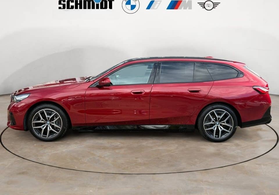 BMW 550e xDrive Touring M Sport + GARANTIE-bis-09.30 foto 3