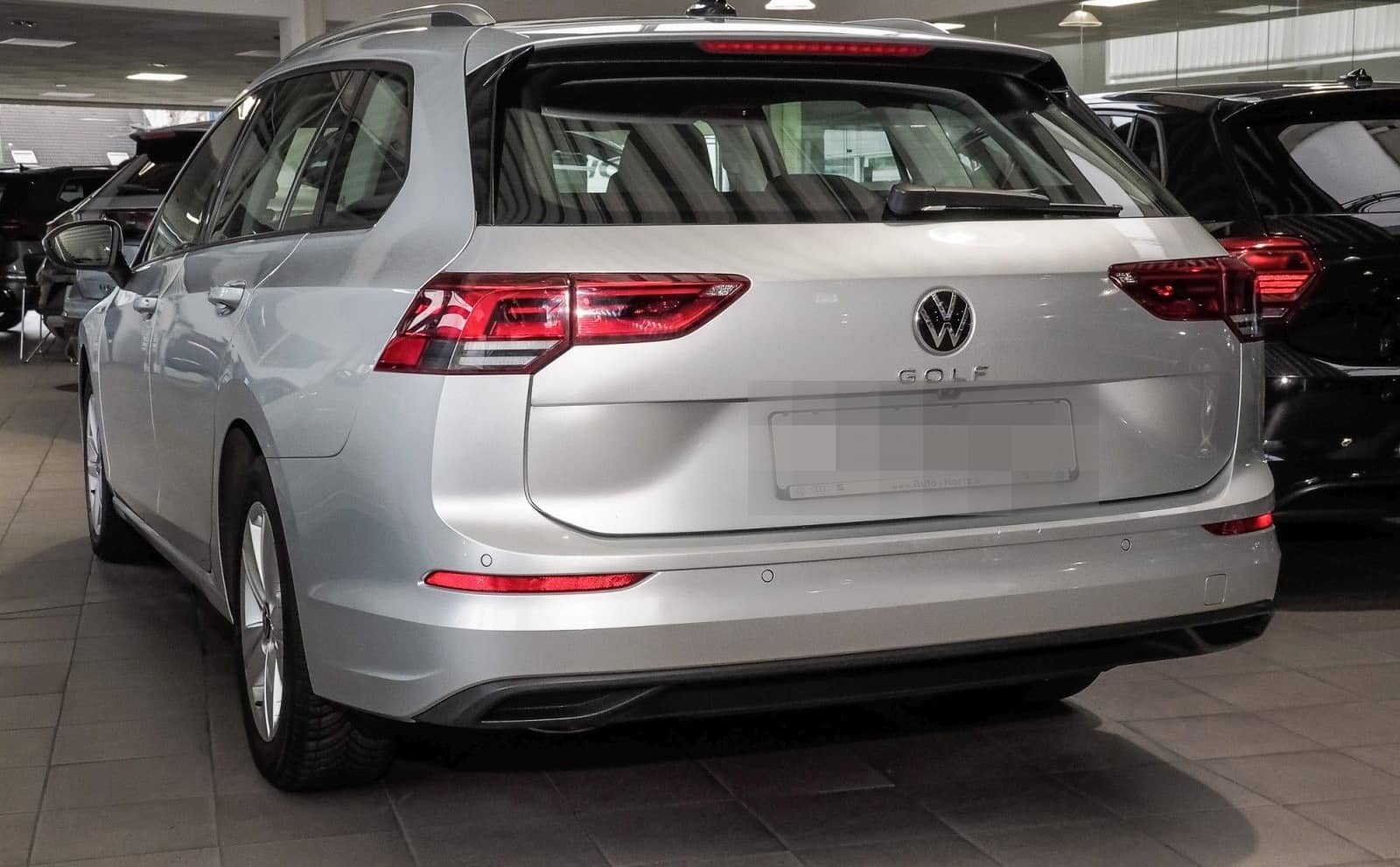 Volkswagen Golf VIII Variant Business 1.5 eTSI DSG!Discover foto 4