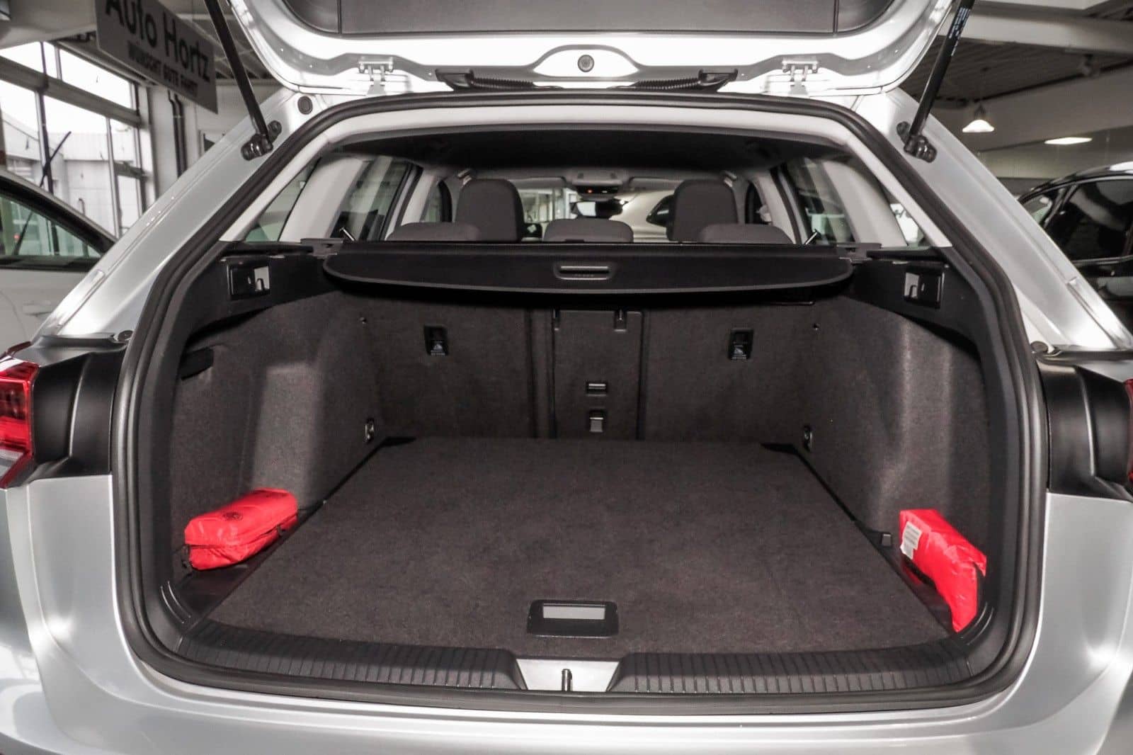 Volkswagen Golf VIII Variant Business 1.5 eTSI DSG!Discover foto 6