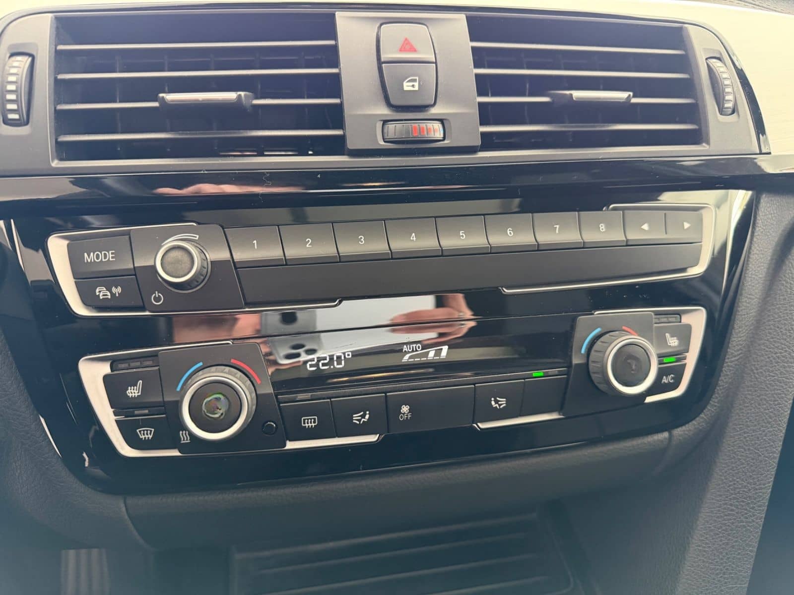 BMW 318d *M-PAKET*SHADOWLINE*LED*VOLLLEDER*SHZ foto 13