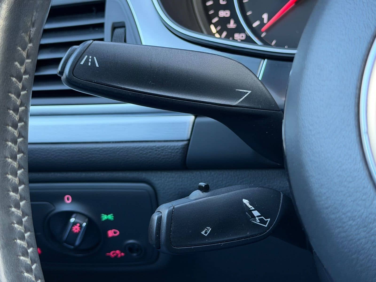 Audi A6 Avant 3.0 TDI quattro/S-LINE/AHK/ACC/SPUR/LED foto 25