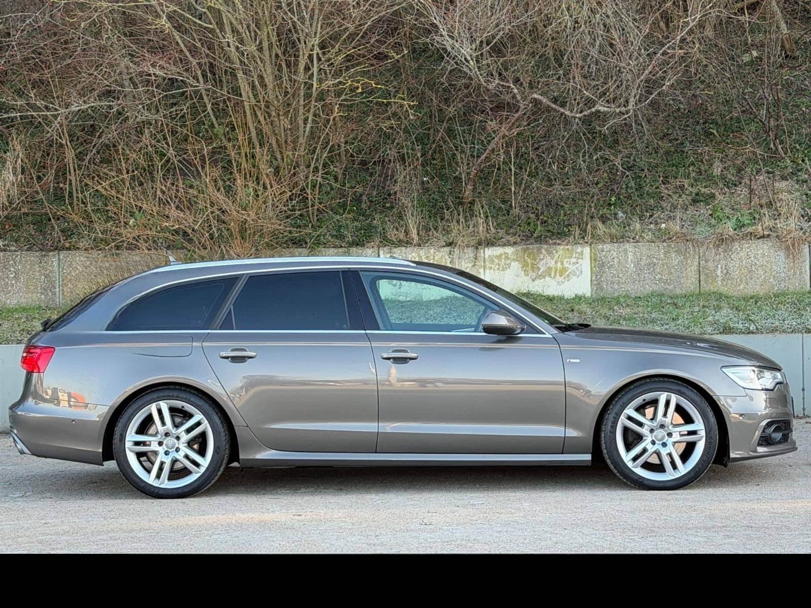 Audi A6 Avant 3.0 TDI quattro/S-LINE/AHK/ACC/SPUR/LED foto 5