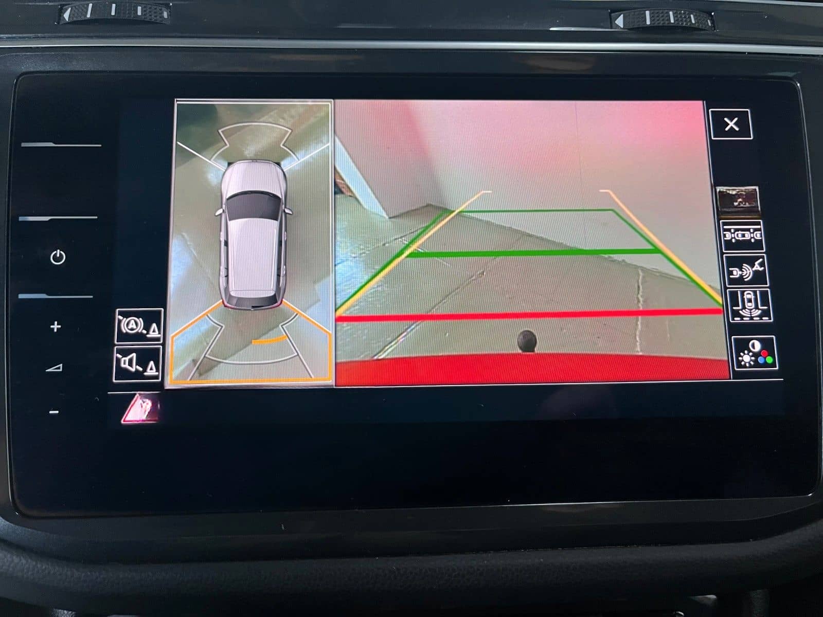 Volkswagen Tiguan Sound 4Motion 2.0 *Head-Up* foto 14