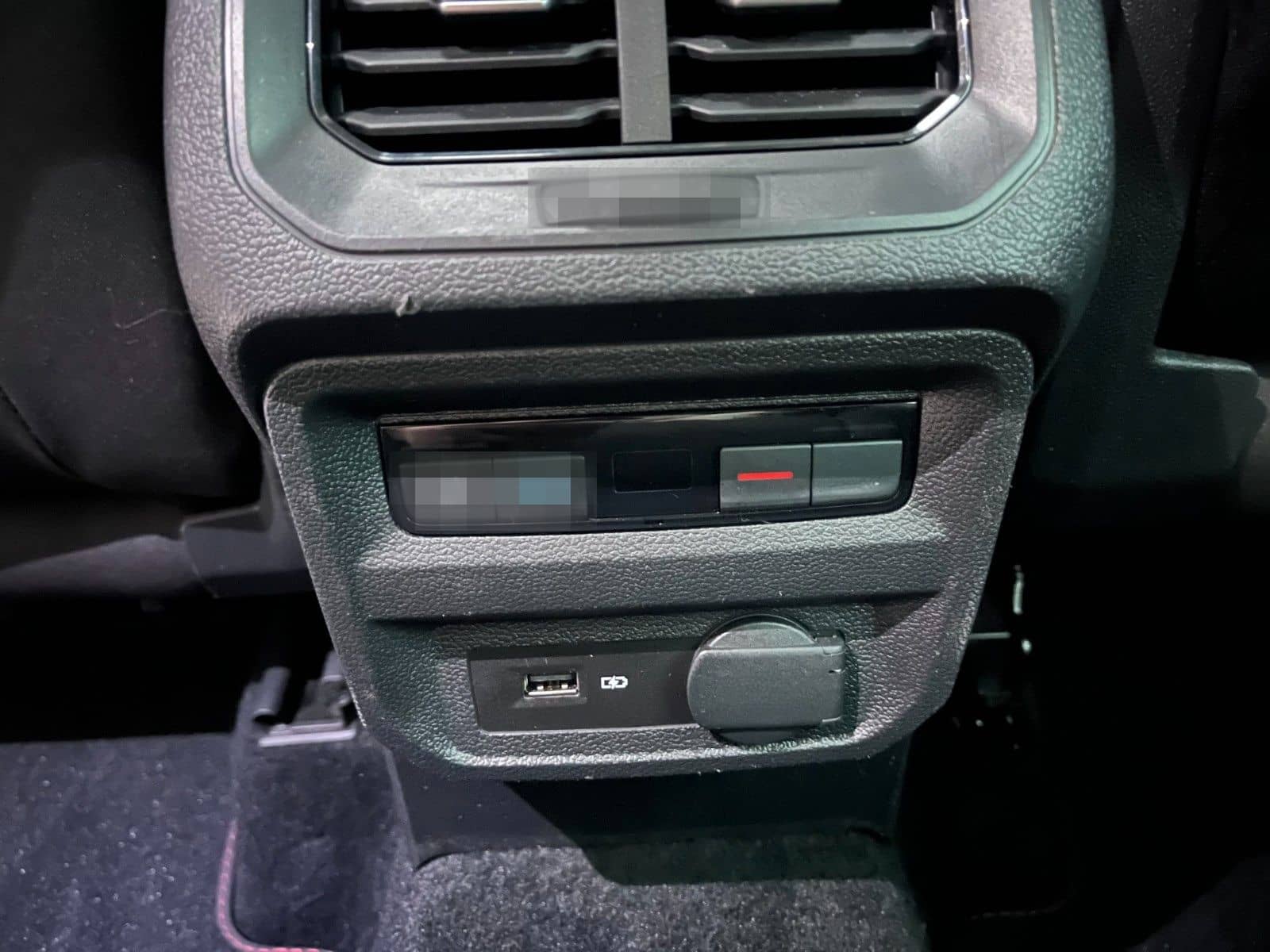 Volkswagen Tiguan Sound 4Motion 2.0 *Head-Up* foto 7