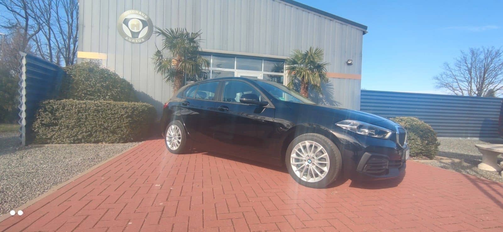 BMW 118 i Advantage foto 1