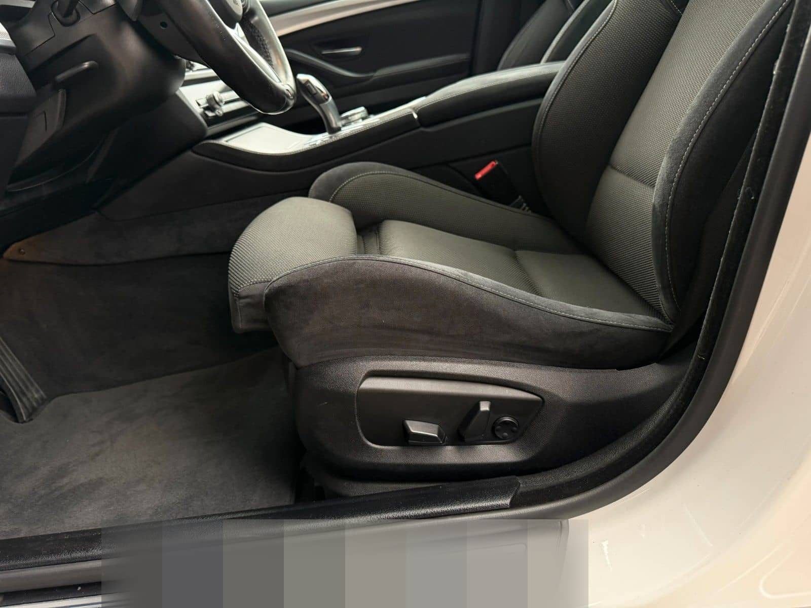 BMW 520 d Touring M Paket *Pano *Virtual *Head up foto 18