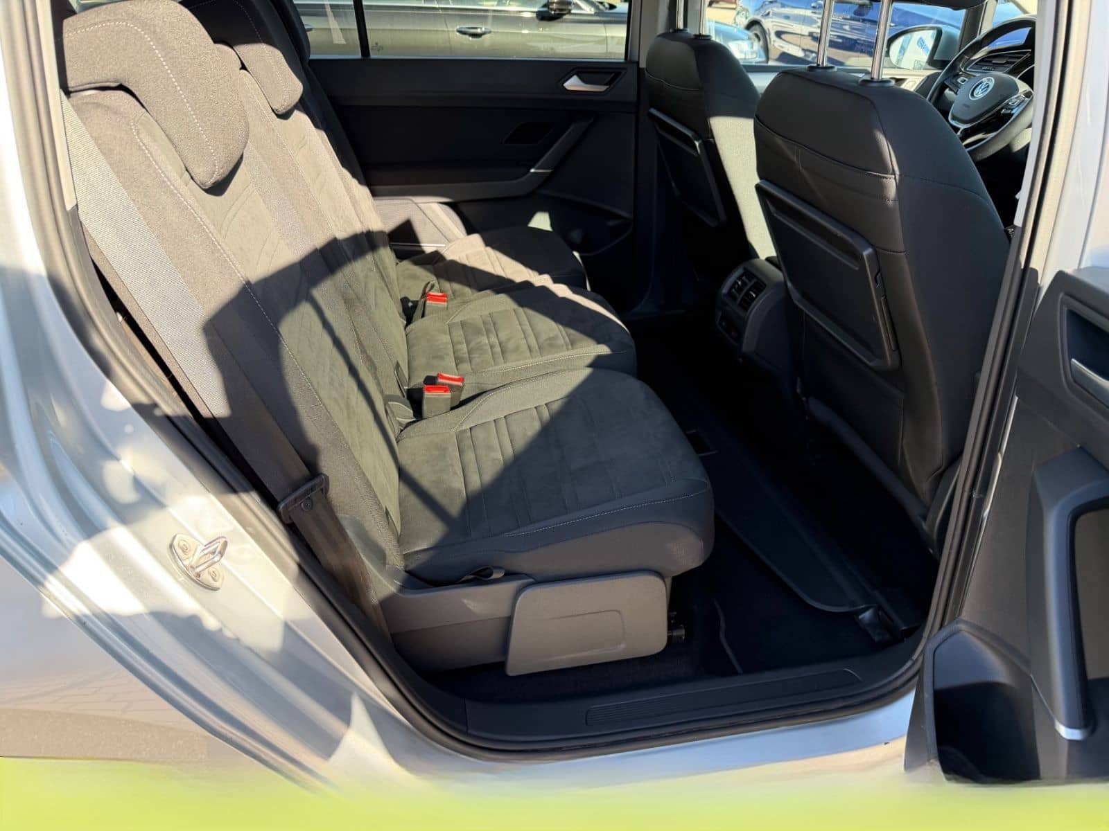 Volkswagen Touran 2.0 TDI DSG Highline LED Navi 1H RCam Tüv foto 12