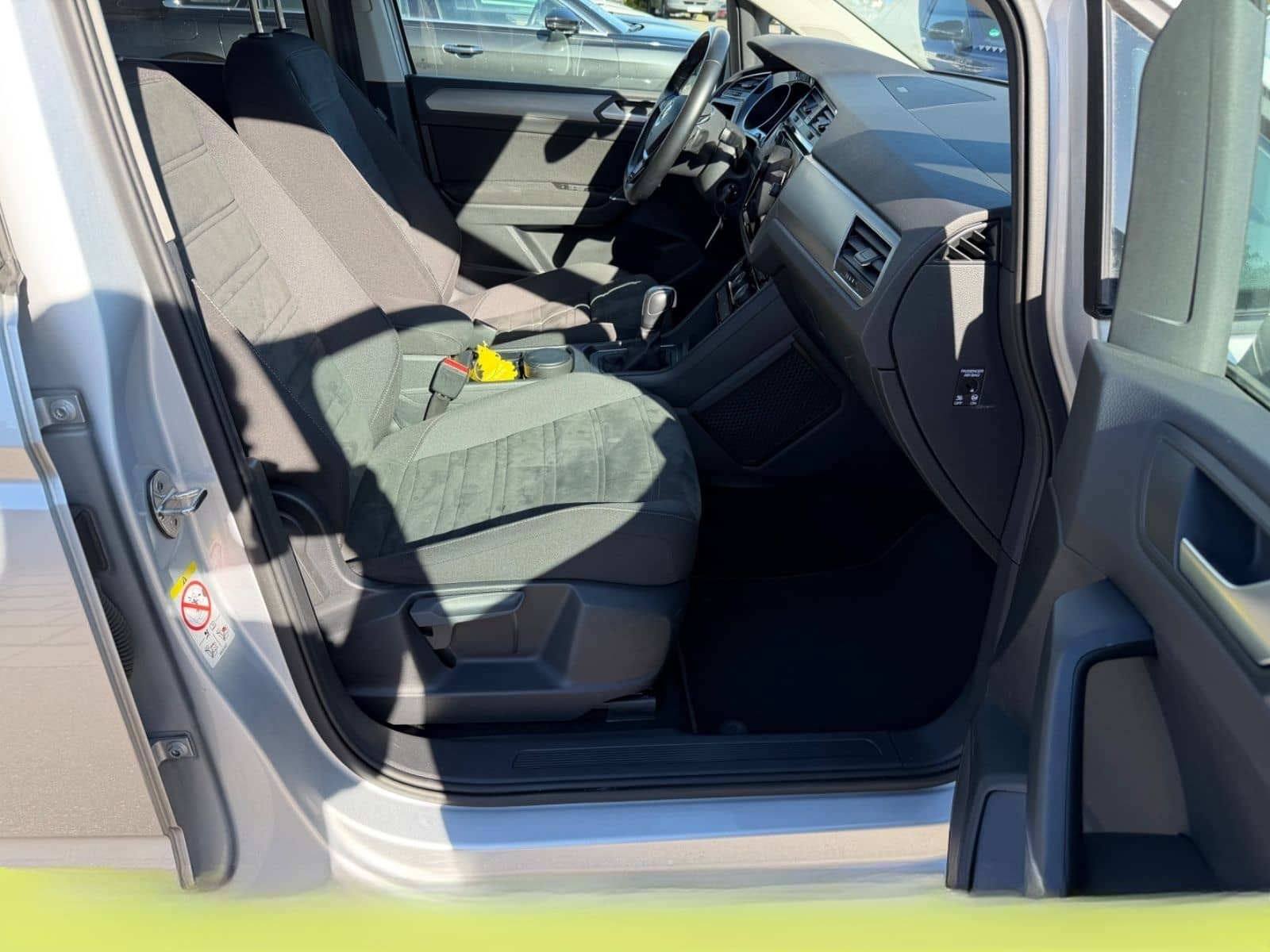 Volkswagen Touran 2.0 TDI DSG Highline LED Navi 1H RCam Tüv foto 14